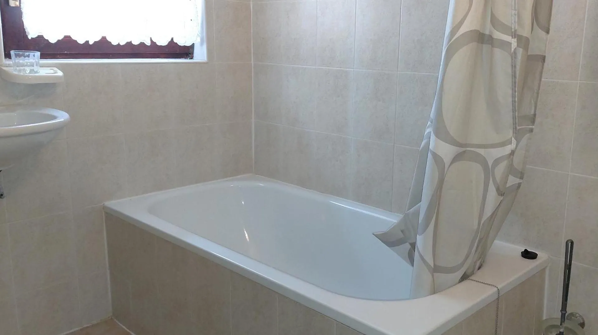 Guest house Mara House With Apartments Murine